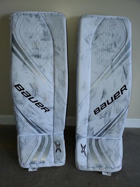 White Used Intermediate 32" Bauer Vapor 2X Goalie Leg Pads