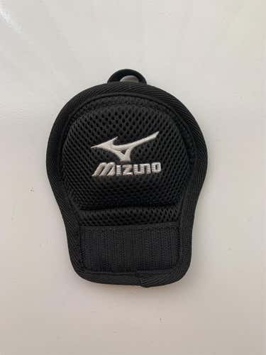 New Senior Mizuno Wrist Guards