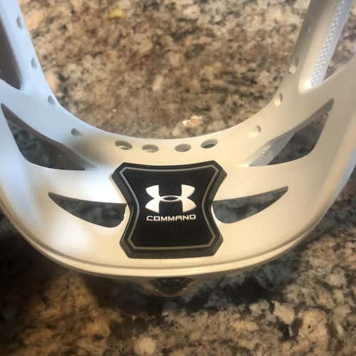 White New Defense Unstrung Command D Head