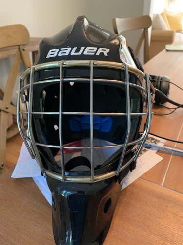 Black Senior Bauer NME 8 Goalie Mask