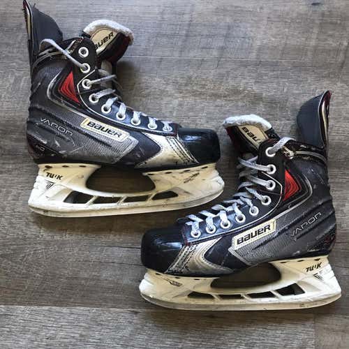 Junior Bauer Vapor X60 Regular Width  Size 5 Hockey Skates