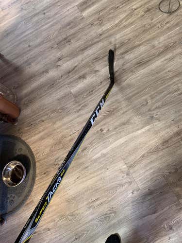 CCM Supertacks 2.0 McDavid Pro Pattern 70 Flex