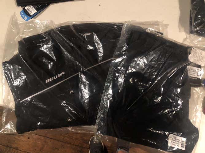 Black Youth Small Bauer Midweight Warmup Pant and Jacket