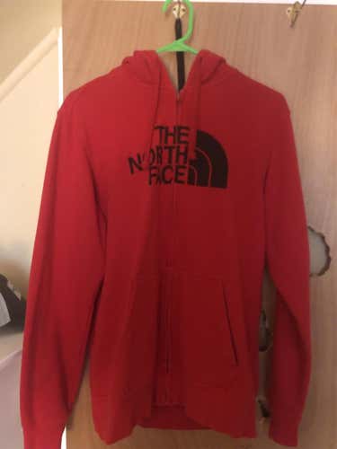Red Men's Medium The North Face Sweatshirt