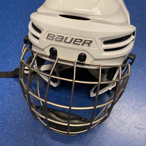 New Bauer Re-Akt 100 Helmet Combo- White