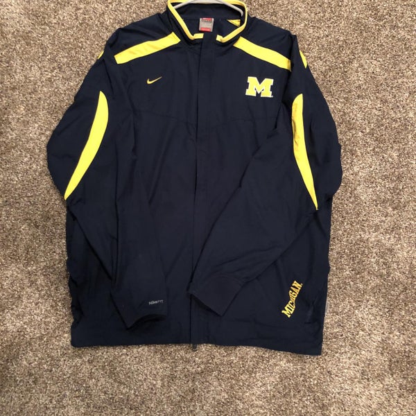 Michigan XL Nike Jacket
