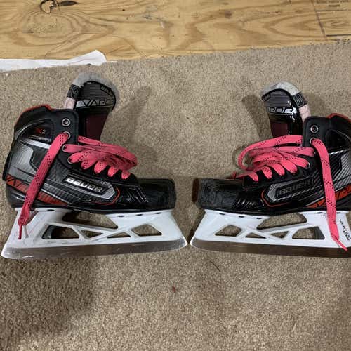 Junior Bauer Vapor X2.7 Regular Width  Size 3 Hockey Goalie Skates