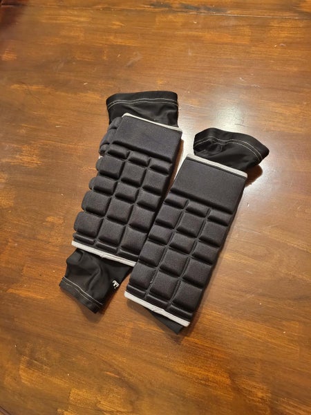 Black Used Senior Forearm Guards/Pads