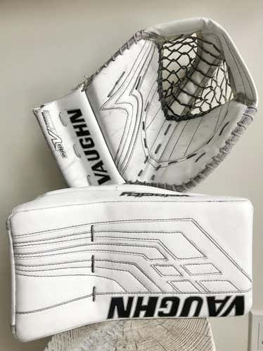 Vaughn VE8 PRO Blocker & Carbon Elite Glove Set - Senior - DEMO SET WHITE