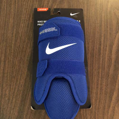 Nike BPG 40 Batters Leg Guard Youth 2.0 New in Package One Size BLUE