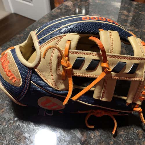 High School/College Infield A2000 11.5" Baseball Glove