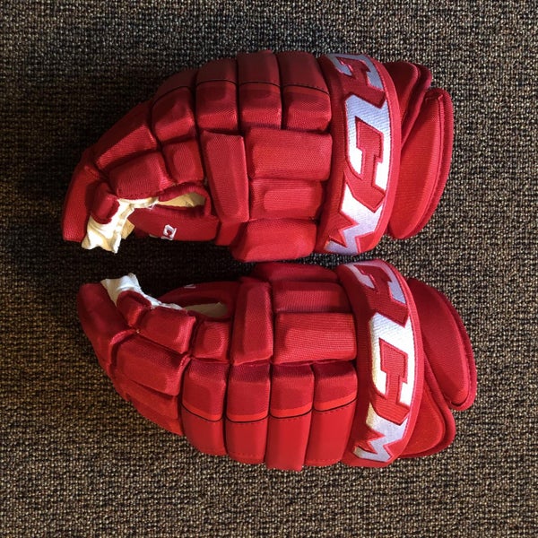 Wisconsin Red Senior CCM HG97 14" Pro Stock Gloves