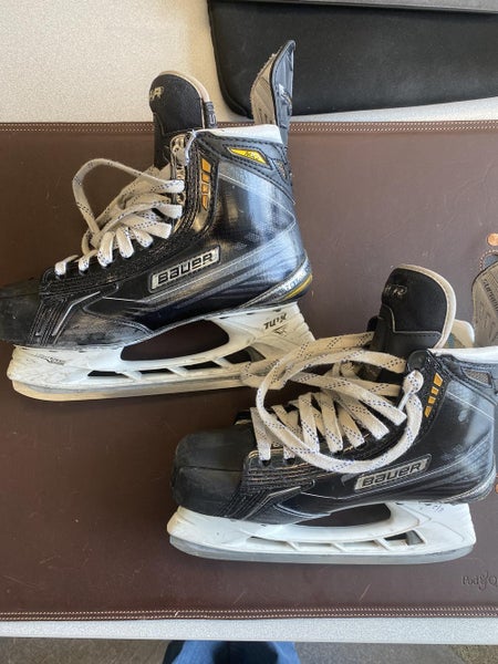 Used Junior Bauer Supreme MX3 Hockey Skates Size 5.5 D/R