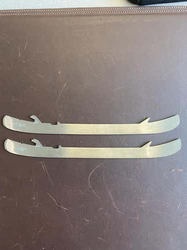 Used Bauer LS2 246 mm