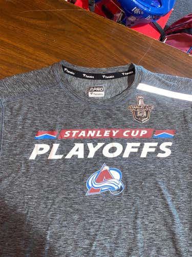 Gray Adult Medium Fanatics Colorado Avalanche Play Off T Shirt Player Issued