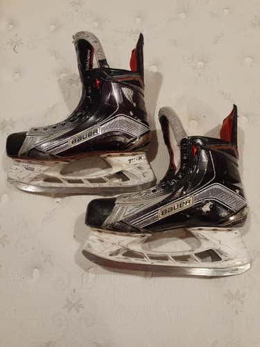 Used Senior Bauer Vapor 1X Hockey Skates Wide Width Pro Stock Size 9EE