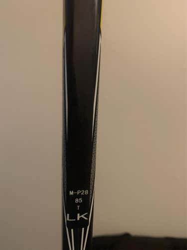 Senior Left Hand Super Tacks 2.0 Toe Pattern Pro Stock Hockey Stick