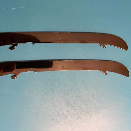 Used “Once” Tydan Titanium Nitride Bauer Edge Trigger Steel 246 mm