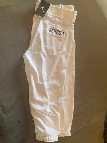 New Nike Re2pect White Knickers - Adult Large