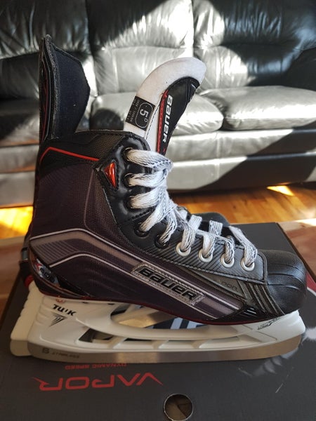Junior Bauer Vapor X600 Skates Size 5