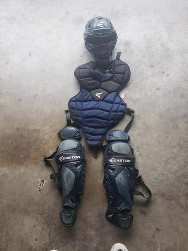 Easton M5 QWIKFIT Catchers Equipment Box Set | Youth | 2019