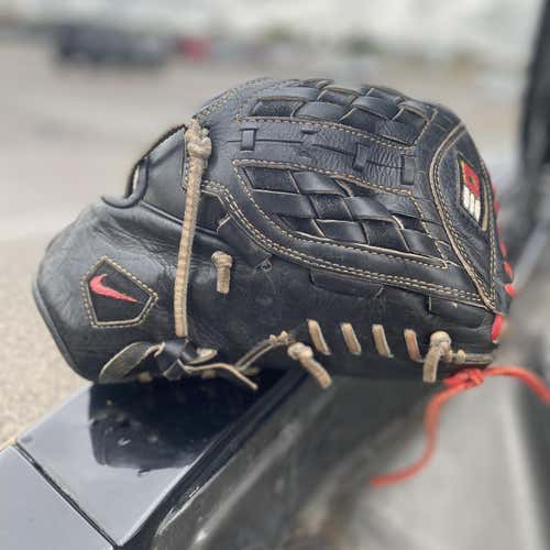 Black Used Pitcher's Diamond Elite Pro 12" Baseball Glove