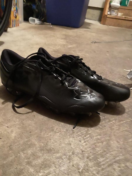 Black Under Armour Cleats Size 11.5