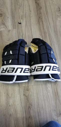 Black/White New Senior Bauer Nexus N2900 Gloves 13"