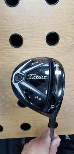 Used Titleist 915 D2 9.5 Degree Graphite Regular Golf Drivers