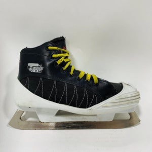 Junior CCM Tacks 452 Regular Width Size 3 Hockey Goalie Skates