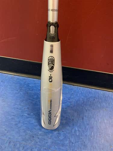 Kid Pitch (9YO-13YO) 2019 Alloy Voodoo (-10) 18 oz 28" Bat