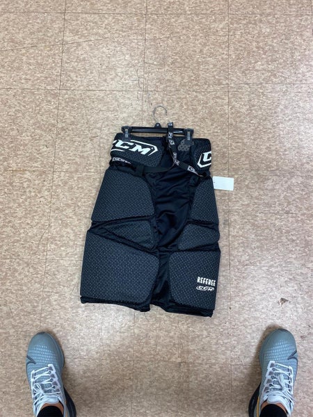 New CCM Referee Girdle Senior Medium