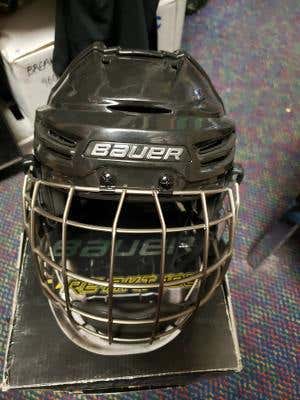 Black New Small Bauer Re-Akt 100 Helmet