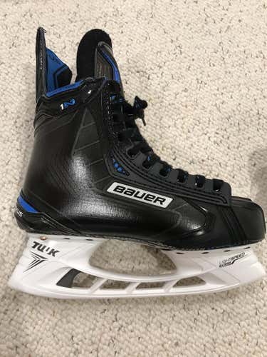 Brand New Senior Bauer Nexus 1N Hockey Skates Size 7 (No Steel)