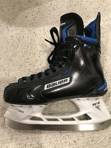 New Senior Bauer Nexus 1N Hockey Skates Size 6 D