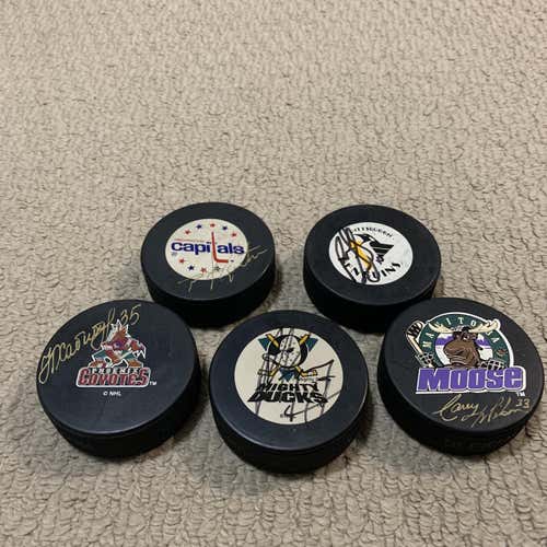 5X RARE SIGNED Nhl Game Used Retro Pucks