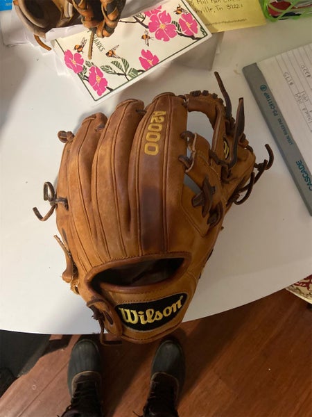 Brown Used Right Hand Throw A2000 11.5" Baseball Glove