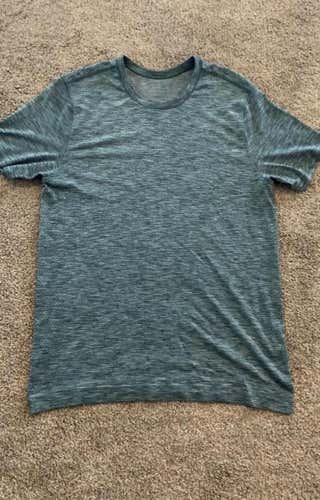 Adult Medium Lululemon Shirt