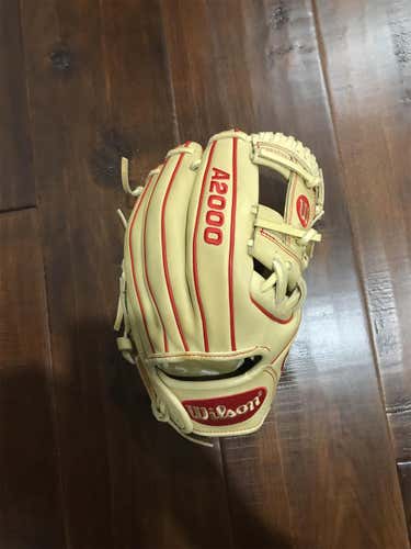 New Infield A2000 11.5" Baseball Glove
