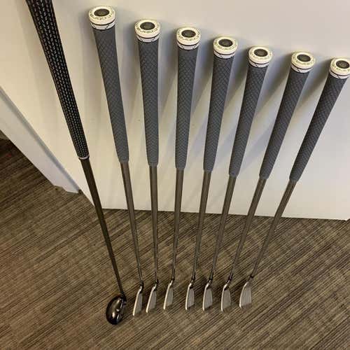 LIKE NEW Cobra King F8 Irons 5-GW plus King F6 Hybrid