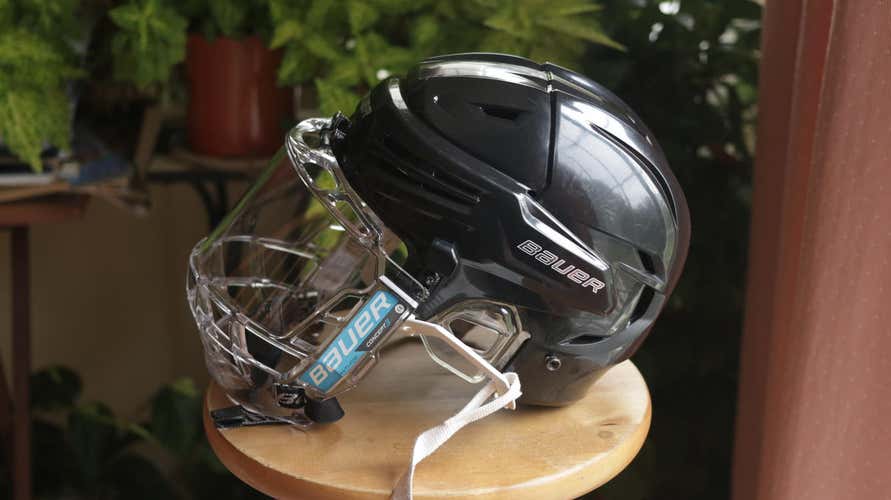 Black Used Large Bauer Re-Akt Helmet + Concept 3 Full Face Shield Combo