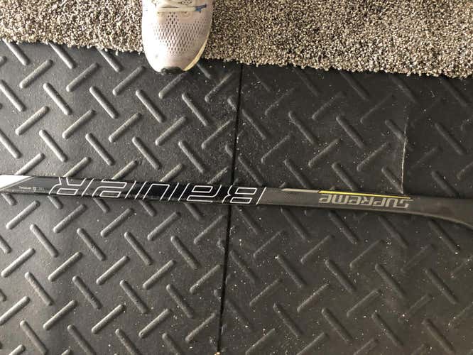 Used Senior Bauer Left Hand Team Supreme Hockey Stick Mid Pattern Pro Stock