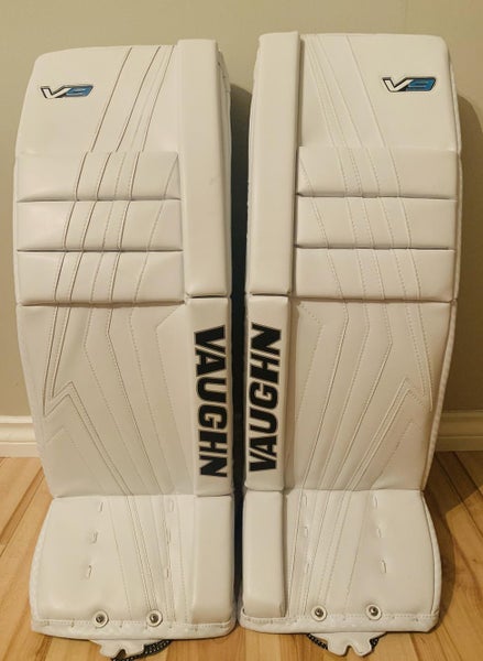 White Senior 33" Vaughn V9 Velocity Pro Goalie Leg Pads