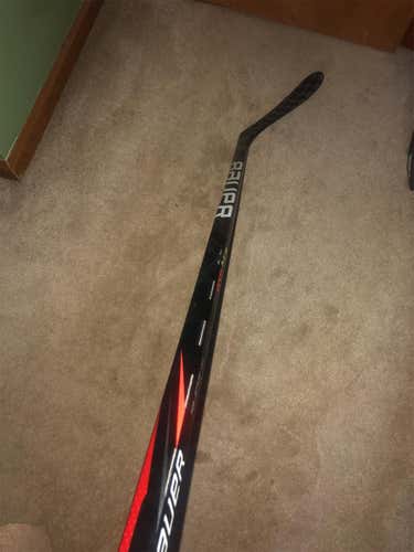 Senior Right Handed Vapor FlyLite Toe Pattern  Hockey Stick