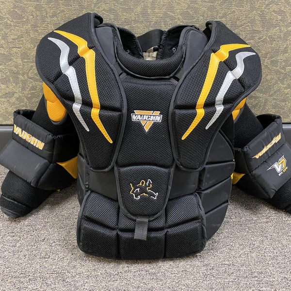 Intermediate L/XL Vaughn Velocity V7 XF Pro Chest and Arm Protector Goalie Chest Protector