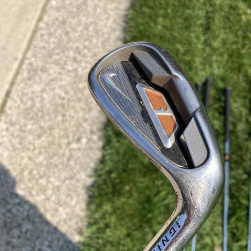 Men's Right Handed Ingnite 3 Regular Flex Steel Shaft Iron Set