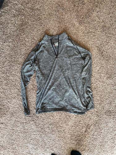 Gray Men's Medium Under Armour Sweatshirt