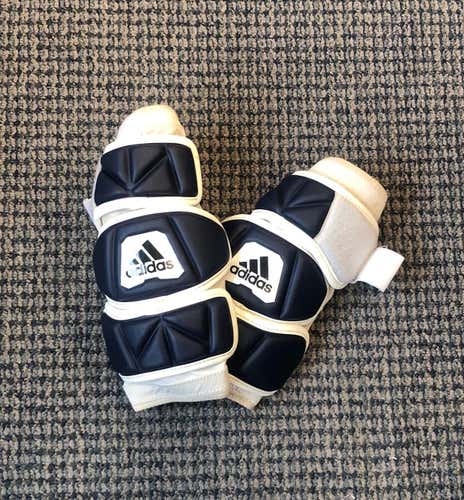 Team Issued Quinnipiac FREAK elbow Pads