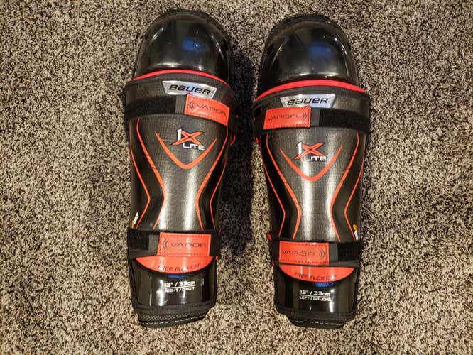 Used Junior Bauer Vapor 1X Lite Shin Pads Pro Stock