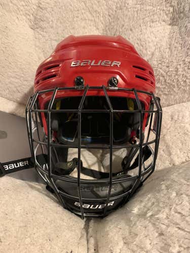 Red Used Medium Bauer Re-Akt 200  Helmet